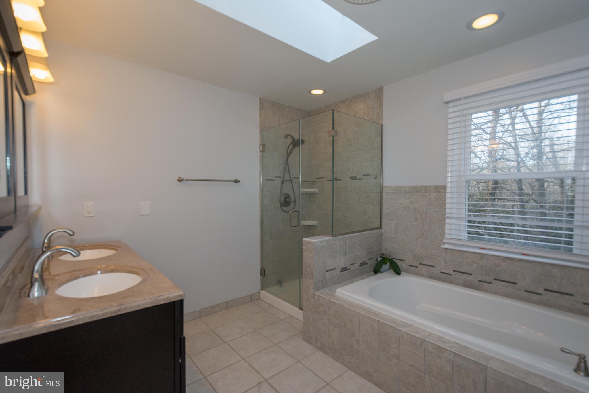 25502 Budds Creek Road Clements, MD 20624 - Photo 5 of 26 Bath (Master)