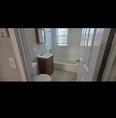 $2,150 | 185 Chestnut Street, Unit 2R, Lynn, MA 01902