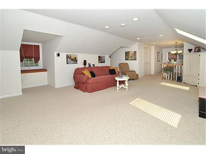 1259 Rydal Road Rydal, PA 19046 - Photo 18 of 24