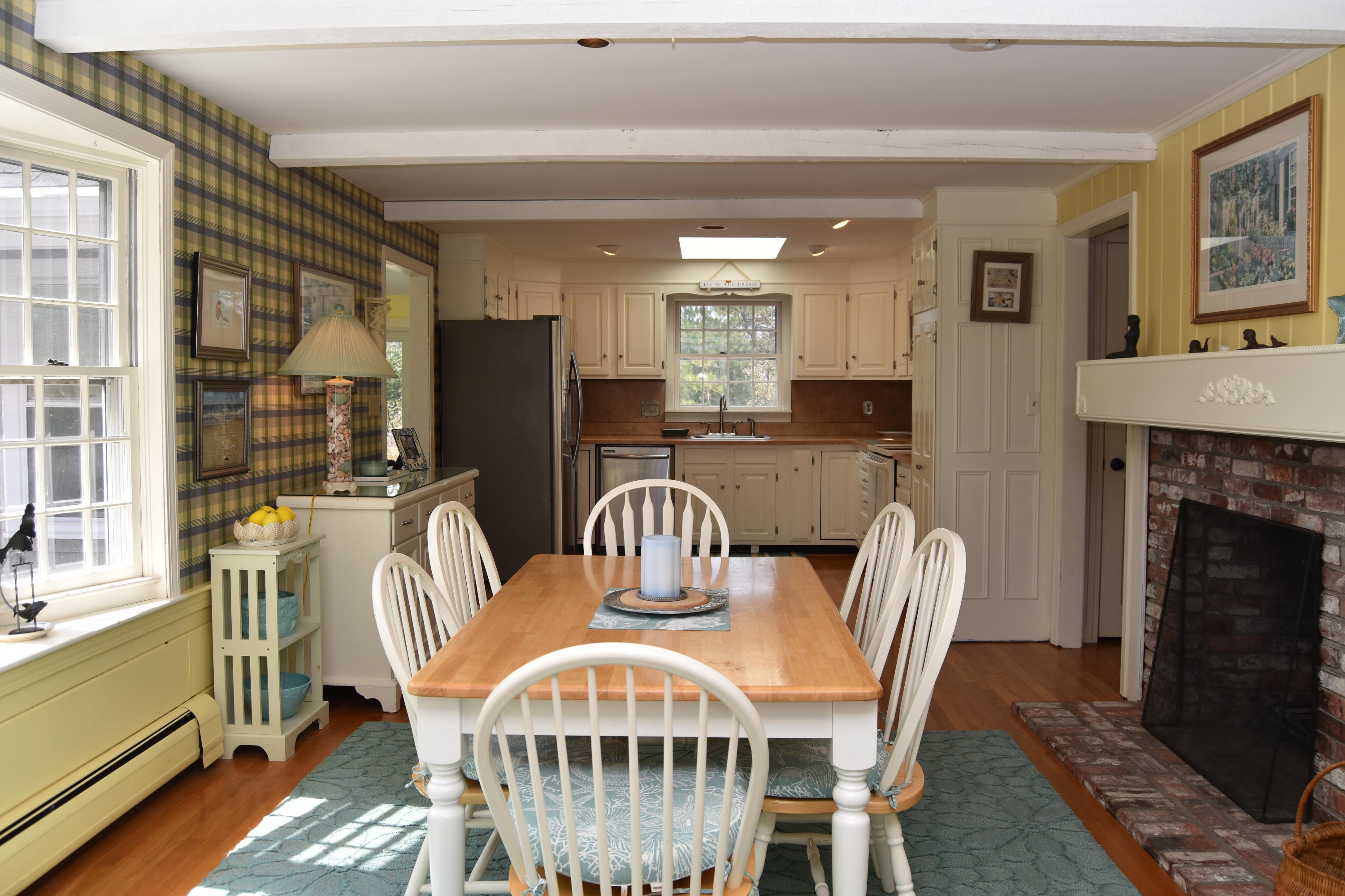 18 Paddock Pond Road Harwich, MA 02645 - Photo 11 of 34 diningkitchen