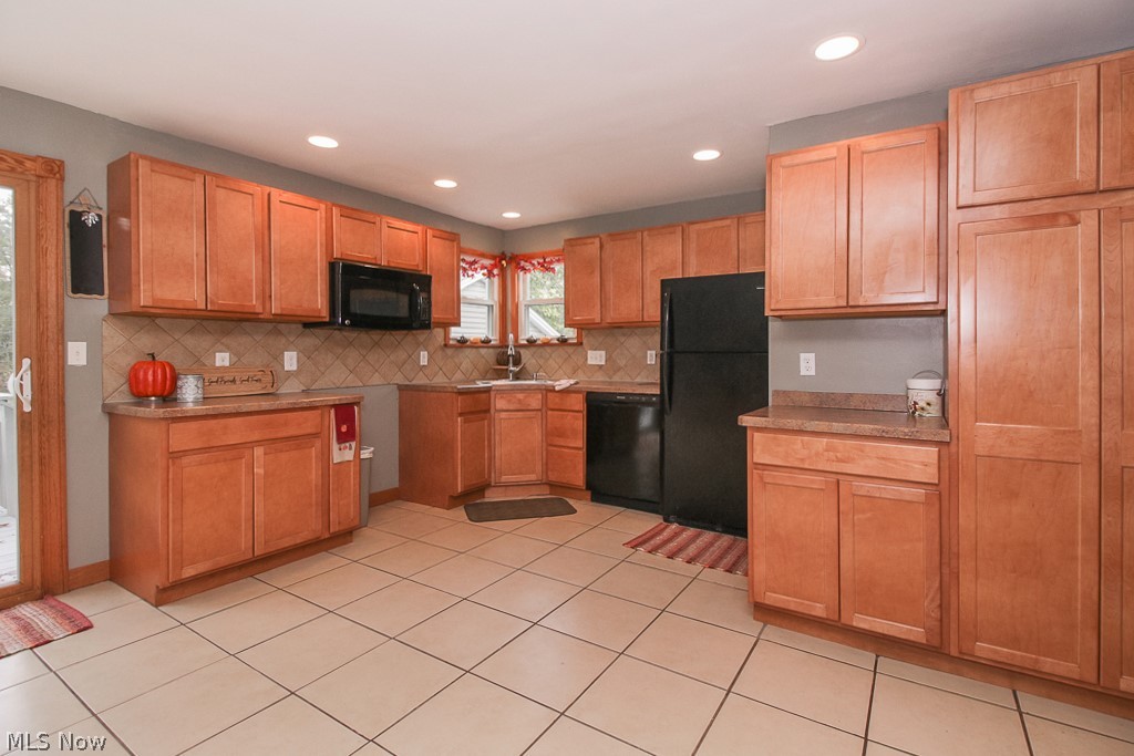 36 Sprague Road Berea, OH 44017 - Photo 6 of 32 Gallery Image 6