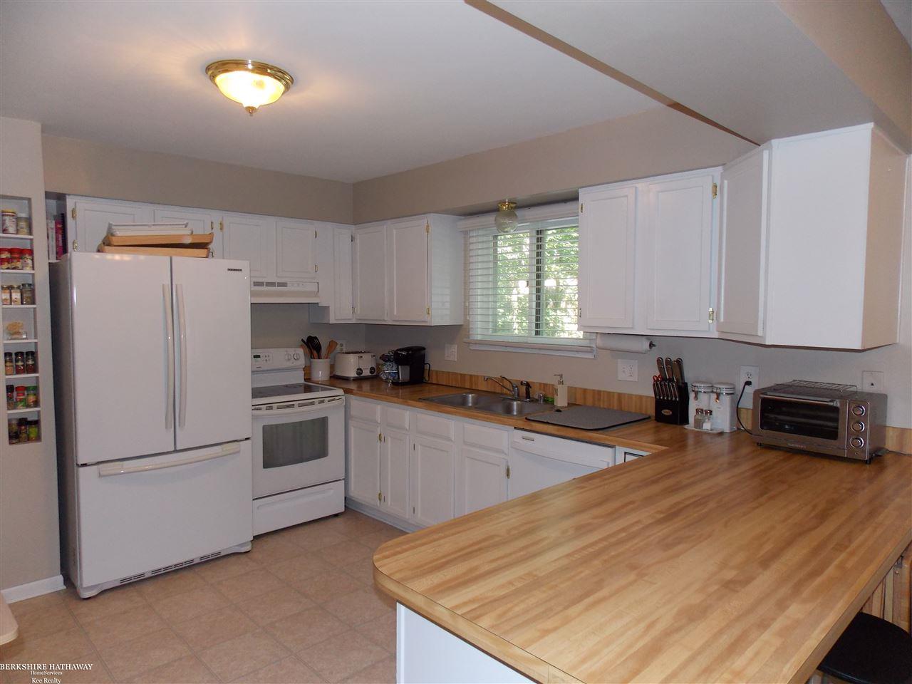 1654 Rochester Road Leonard, MI 48367 - Photo 20 of 45 Gallery Image 20
