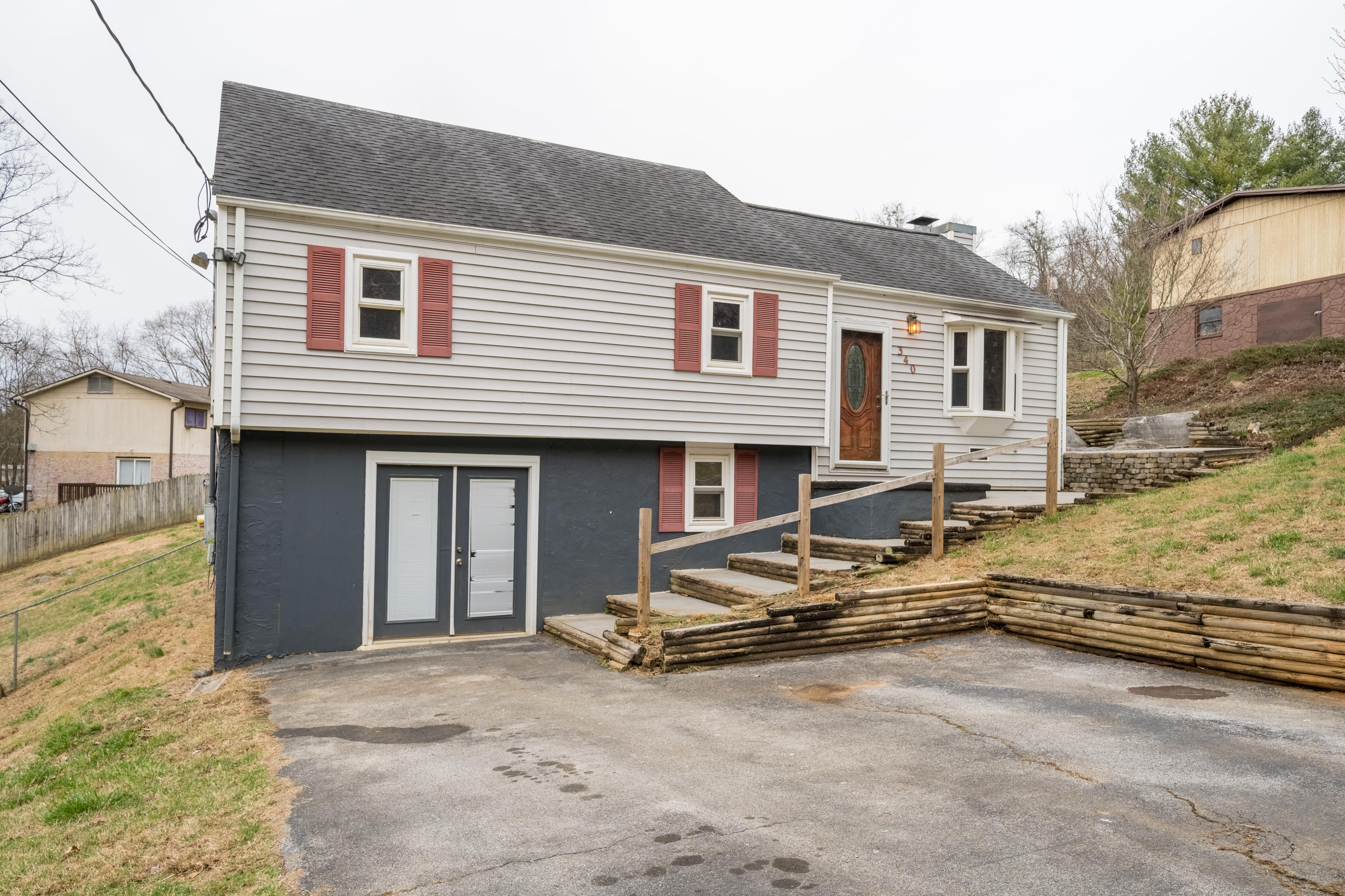 340 Sneed Hill Road Elizabethton, TN 37643 - Photo 1 of 33 340SneedHillRoad,Elizabethton(6of42)
