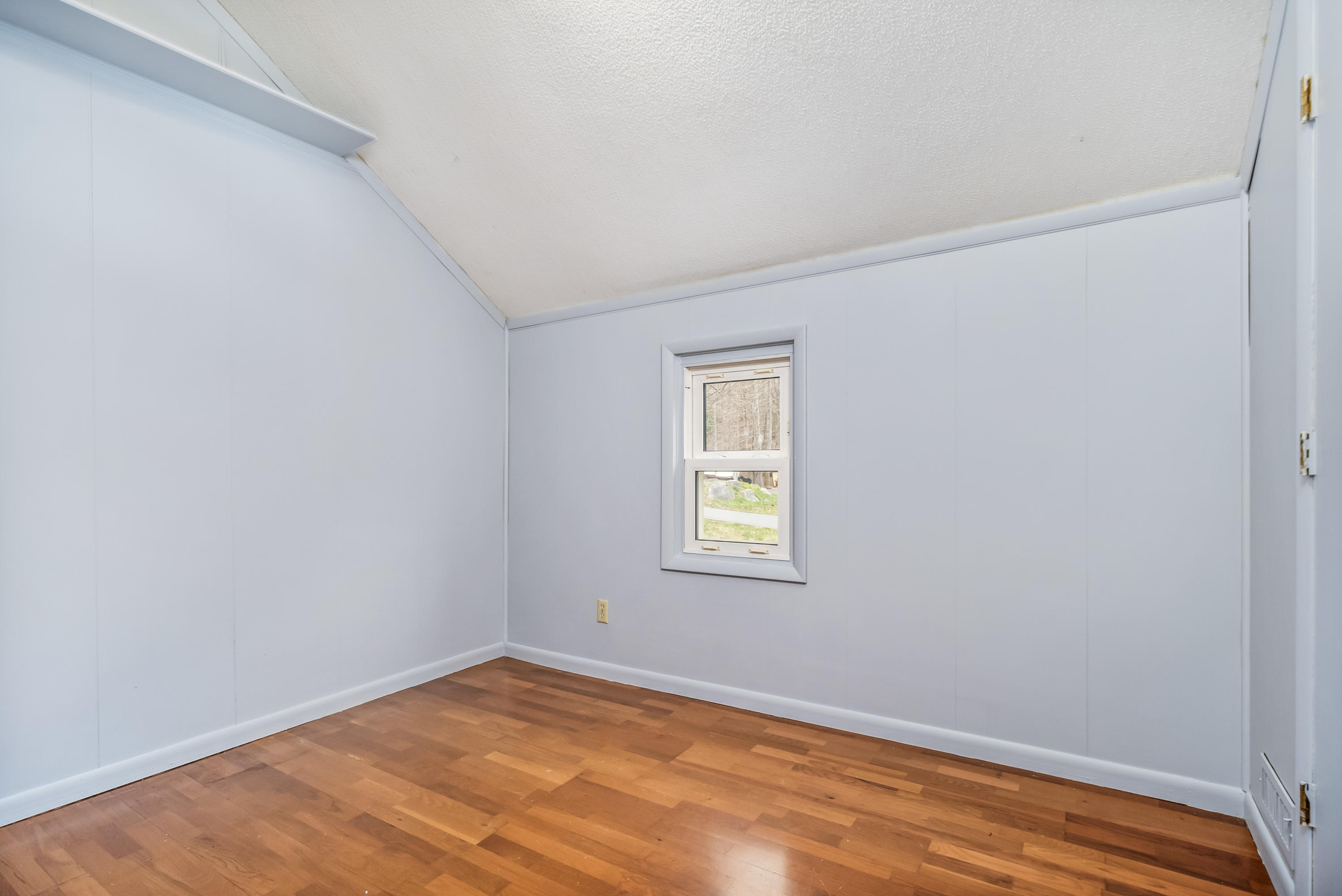 340 Sneed Hill Road Elizabethton, TN 37643 - Photo 16 of 33 340SneedHillRoad,Elizabethton(27of42)