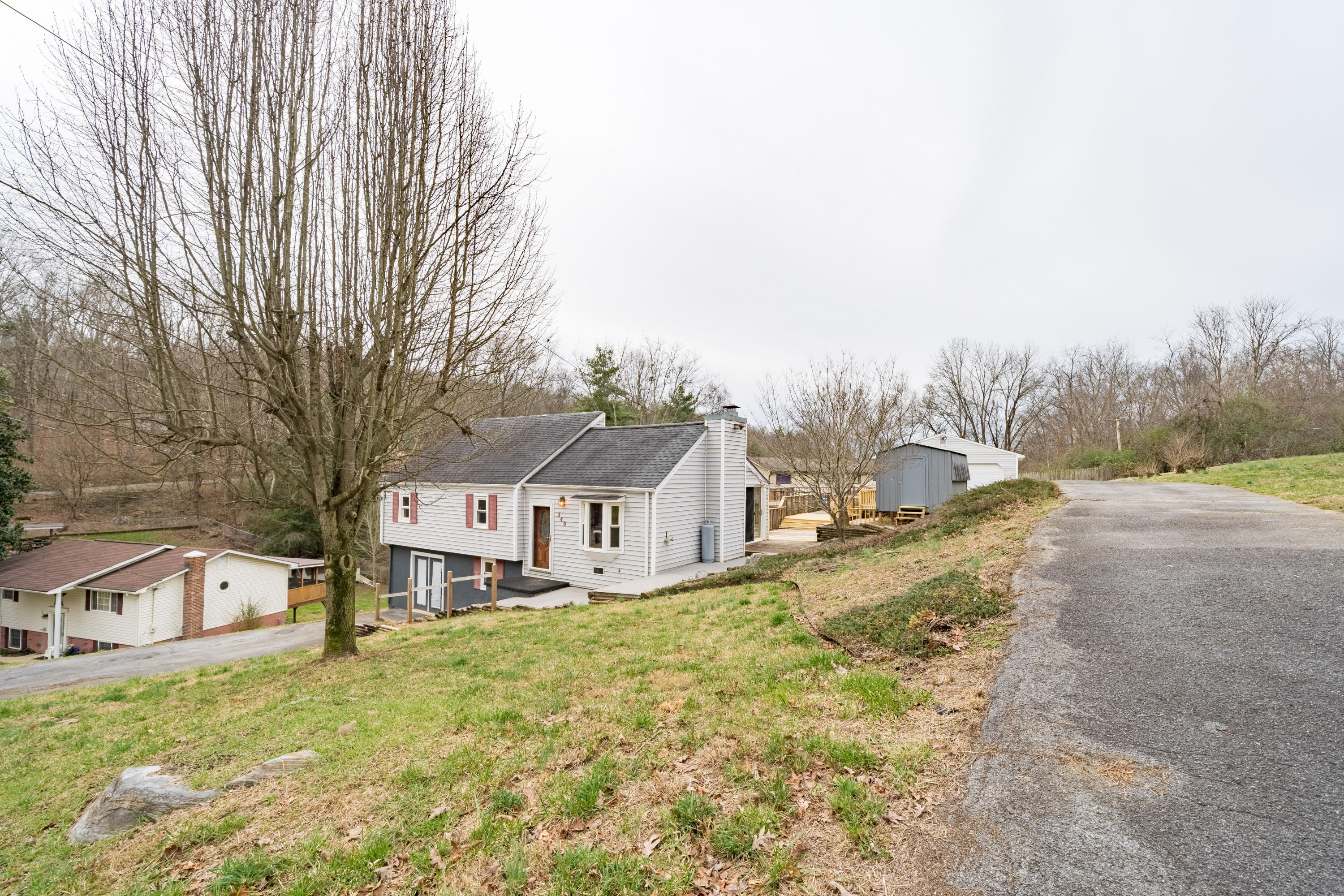 340 Sneed Hill Road Elizabethton, TN 37643 - Photo 32 of 33 340SneedHillRoad,Elizabethton(2of42)