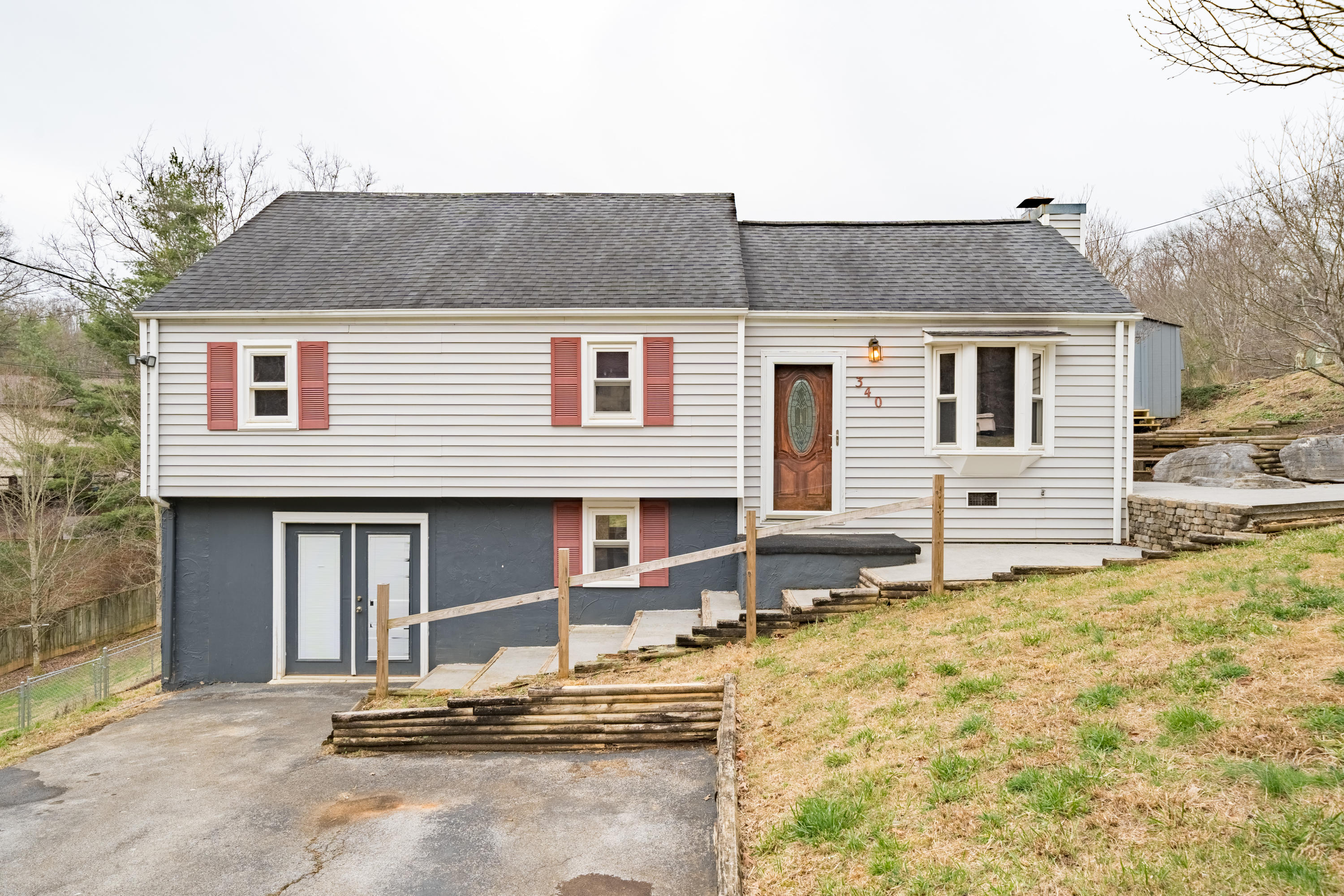 340 Sneed Hill Road Elizabethton, TN 37643 - Photo 4 of 33 340SneedHillRoad,Elizabethton(7of42)