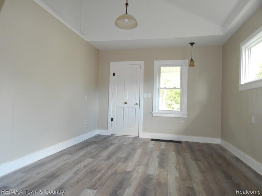5357 Flushing Road Flushing, MI 48433 - Photo 3 of 15