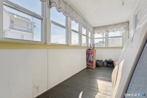 $315,000 | 31 Grand Street, New London, CT 06320