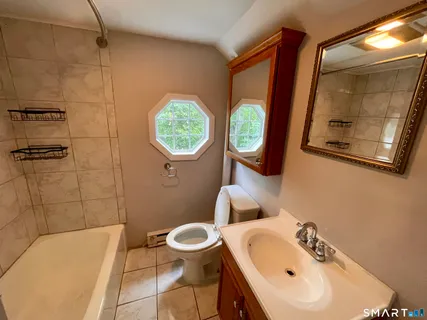 $315,000 | 31 Grand Street, New London, CT 06320