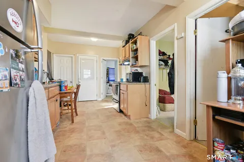 $315,000 | 31 Grand Street, New London, CT 06320