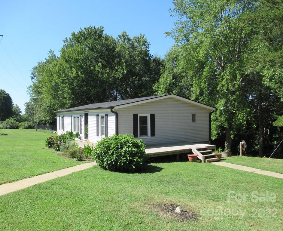 420 Mull Road Lincolnton, NC 28092 - Photo 3 of 16 Gallery Image 3