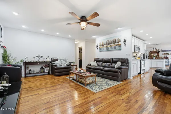 $427,000 | 270 Bogey Drive, Abingdon, VA 24211