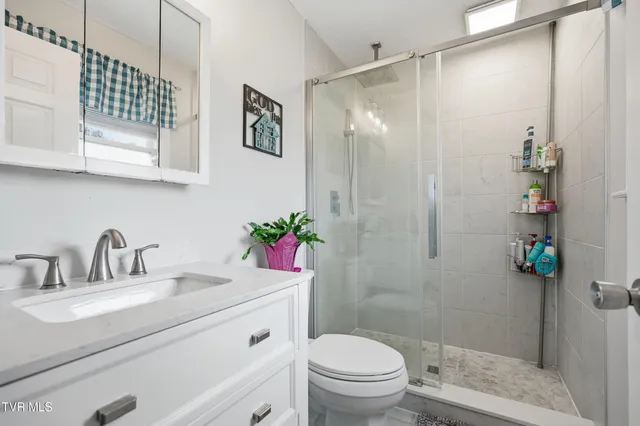 $429,000 | 270 Bogey Drive, Abingdon, VA 24211