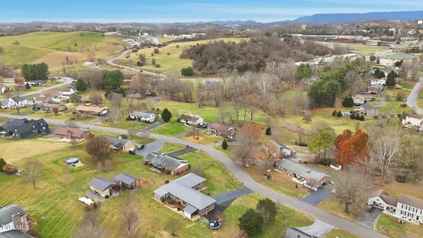 $427,000 | 270 Bogey Drive, Abingdon, VA 24211