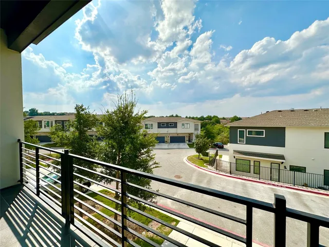 $2,750 | 2050 Lohmans Spur Road, Unit 402, Austin, TX 78734