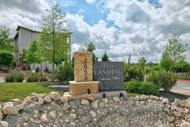 $2,750 | 2050 Lohmans Spur Road, Unit 402, Austin, TX 78734
