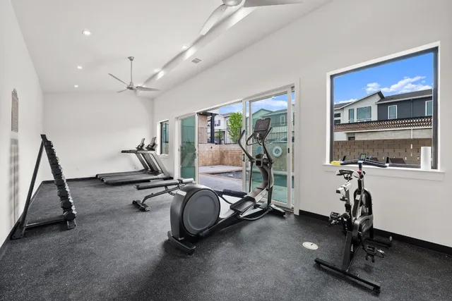 $2,750 | 2050 Lohmans Spur Road, Unit 402, Austin, TX 78734