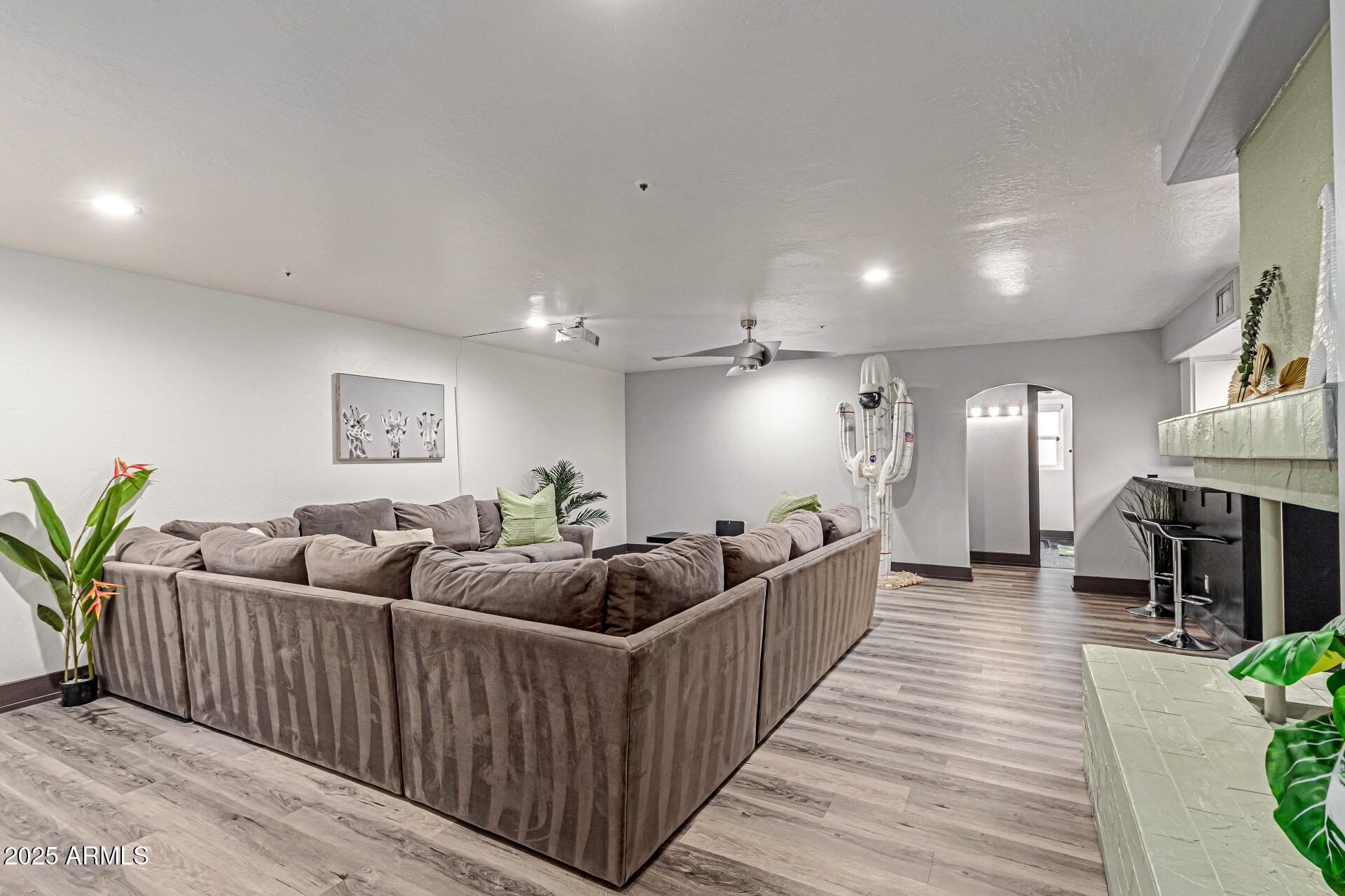 12528 North 78th Street Scottsdale, AZ 85260 - Photo 37 of 62 a living room with furniture and a couch