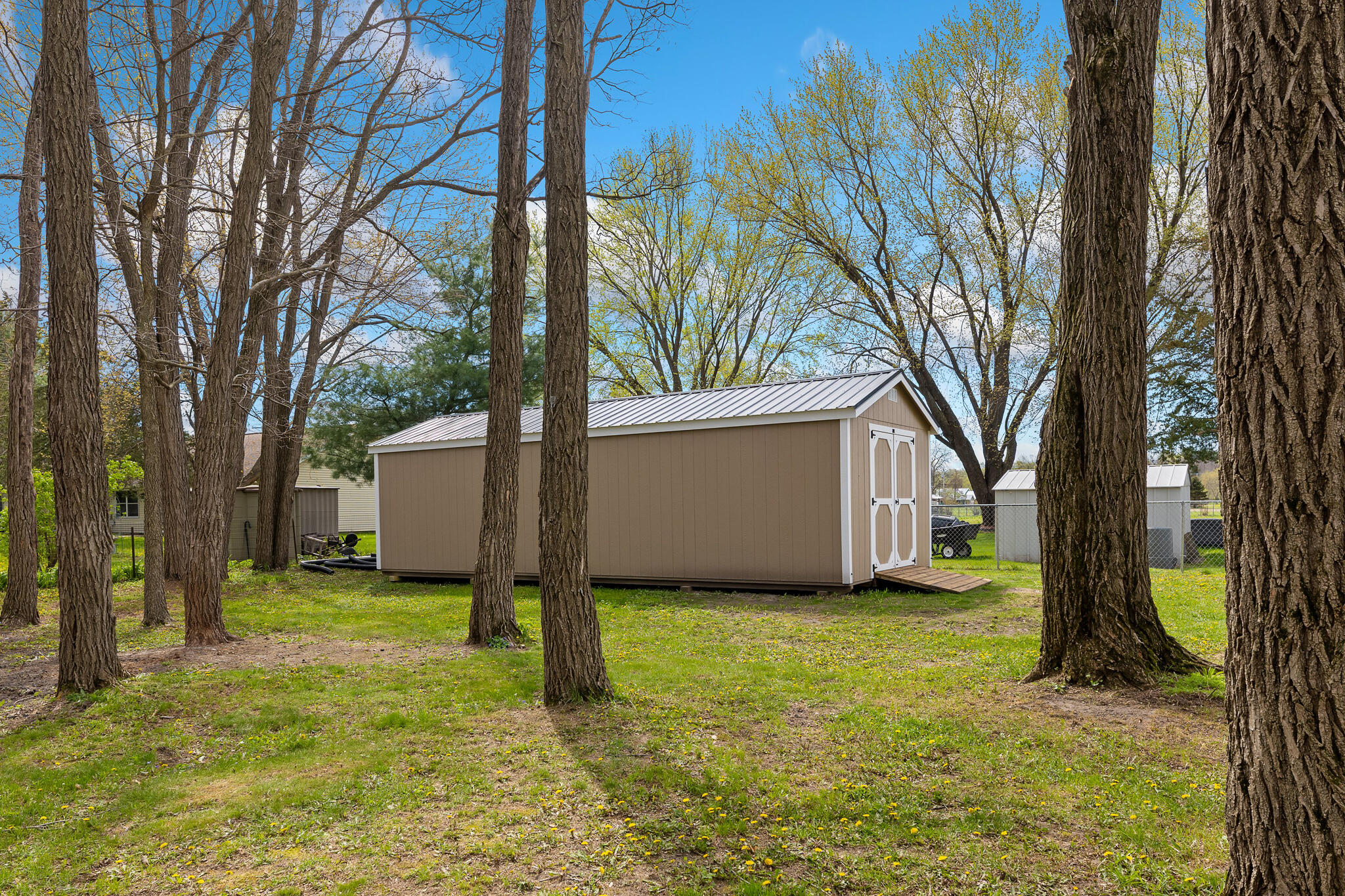 925 Mill Street Sparta, WI 54656 - Photo 45 of 46 46 OUTDOOR WORKSHOP-GARDEN SHED