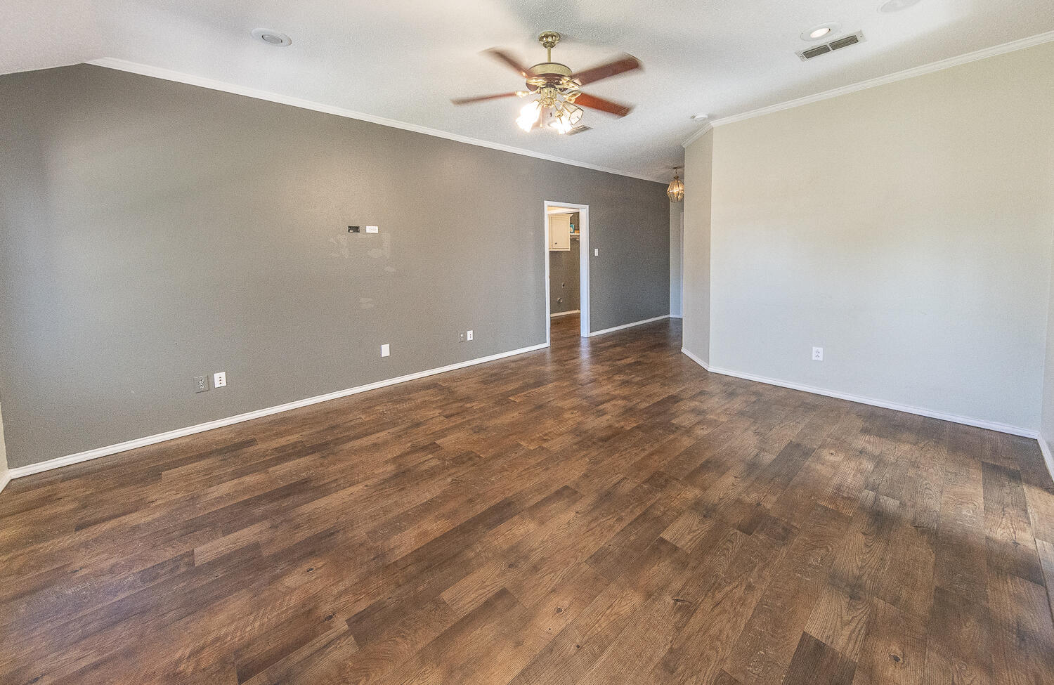 2923 85th Street Lubbock, TX 79423 - Photo 5 of 23 2L9A5933