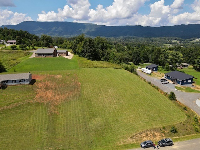 67 O'Neil Road Newport, TN 37821 - Photo 3 of 16