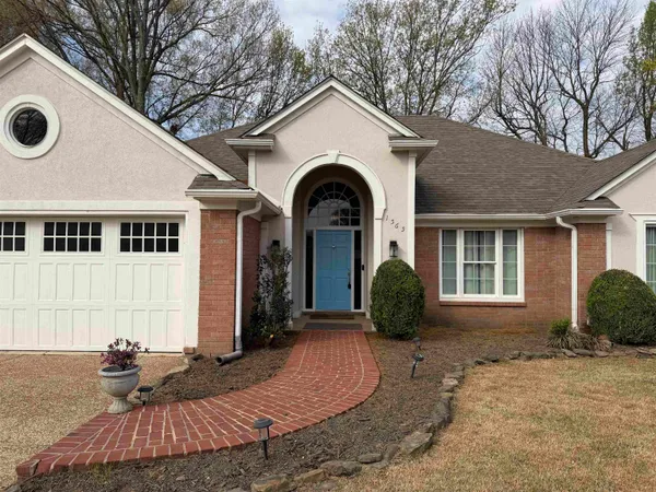 $2,000 | 1565 Dexter Run West, Memphis, TN 38016