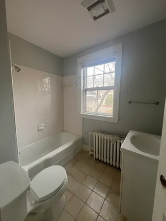 $4,150 | 41 Concord Avenue, Unit 2, Cambridge, MA 02138