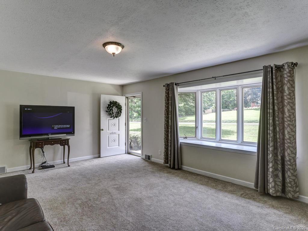 110 Christ School Road Arden, NC 28704 - Photo 4 of 45 Gallery Image 4