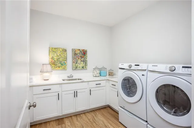 a view of ocean and city view