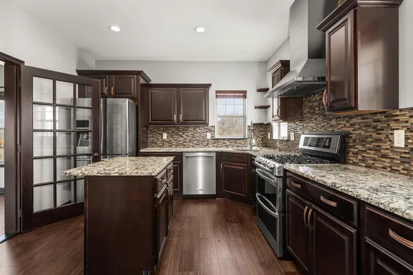 $849,900 | N88W18648 Duke Street, Menomonee Falls, WI 53051