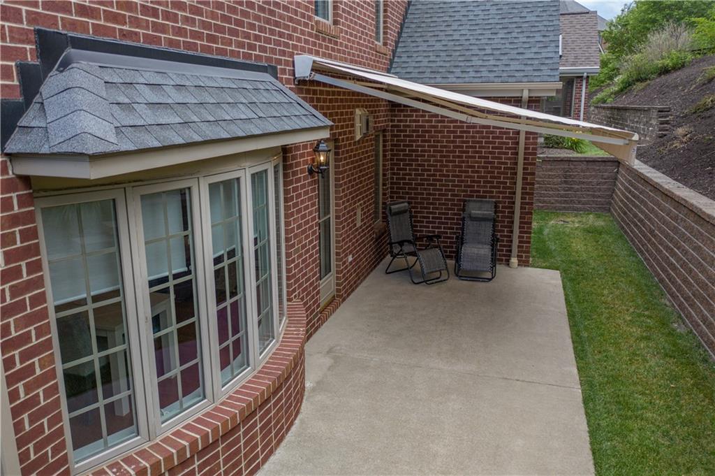 100 Prestonwood Lane Canonsburg, PA 15317 - Photo 33 of 33 a backyard of a house with seating space