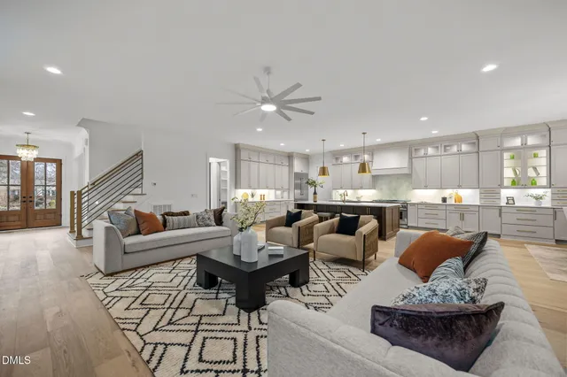 $2,000,000 | 1318 Ivy Lane, Raleigh, NC 27609