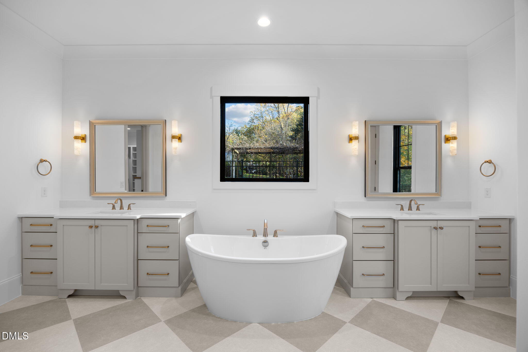 1318 Ivy Lane Raleigh, NC 27609 - Photo 23 of 46 44-web-or-mls-IMG_2056