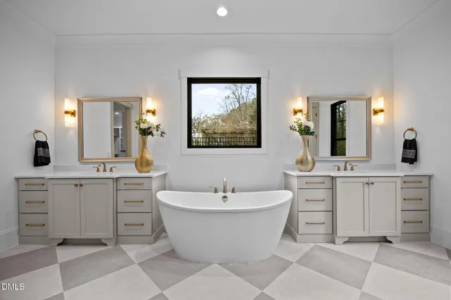 $2,000,000 | 1318 Ivy Lane, Raleigh, NC 27609