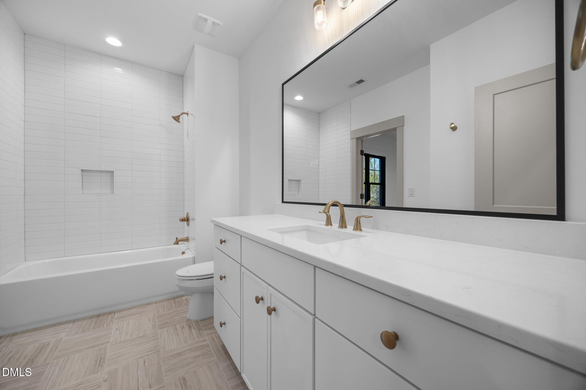 1318 Ivy Lane Raleigh, NC 27609 - Photo 27 of 46 48-web-or-mls-IMG_2068