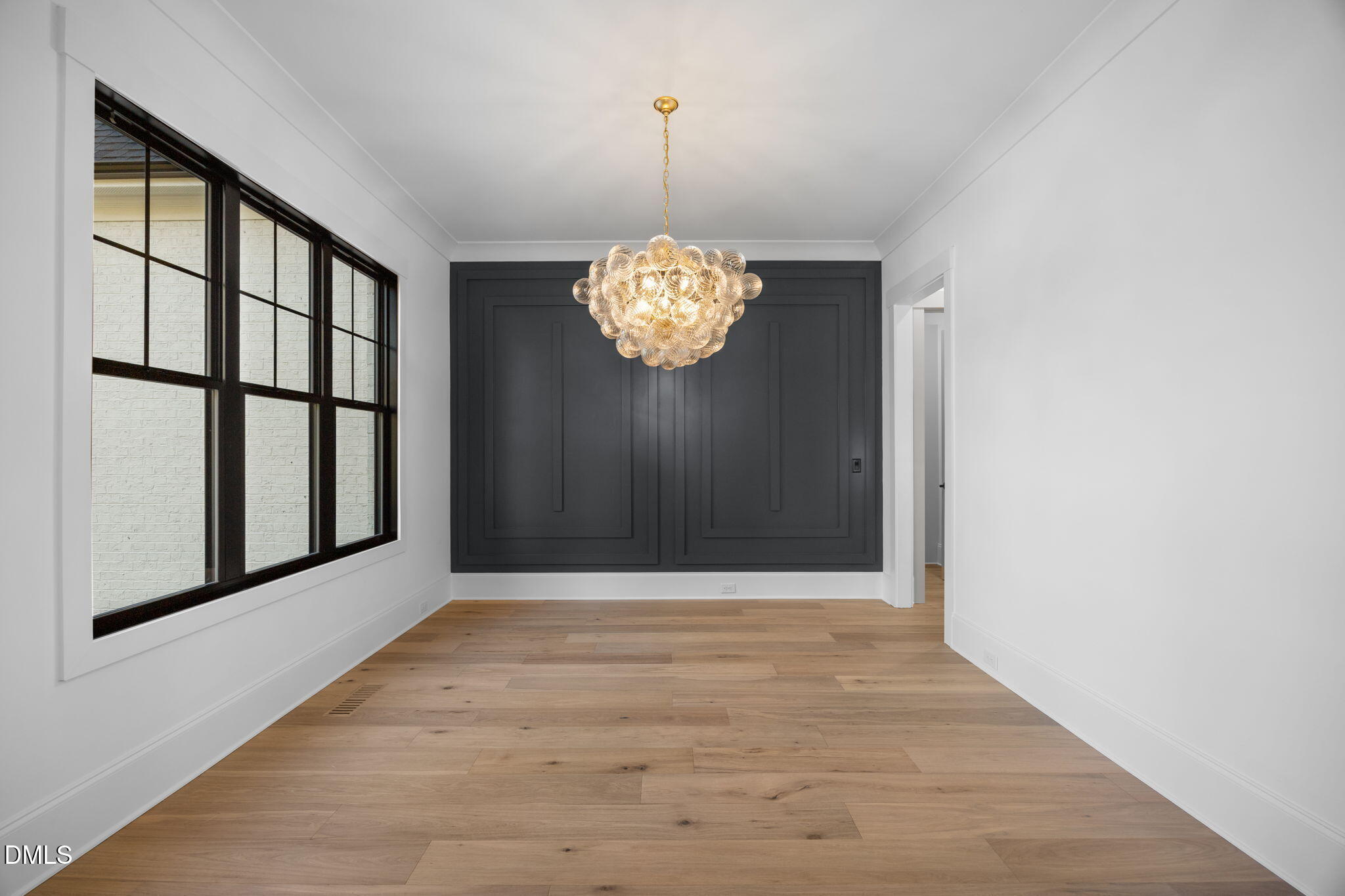 1318 Ivy Lane Raleigh, NC 27609 - Photo 6 of 46 19-web-or-mls-IMG_1978