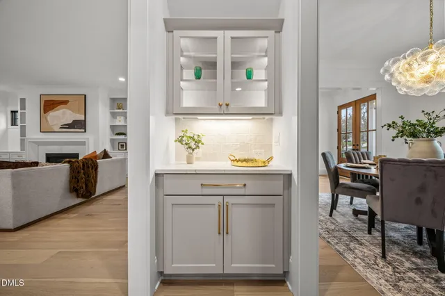 $2,000,000 | 1318 Ivy Lane, Raleigh, NC 27609