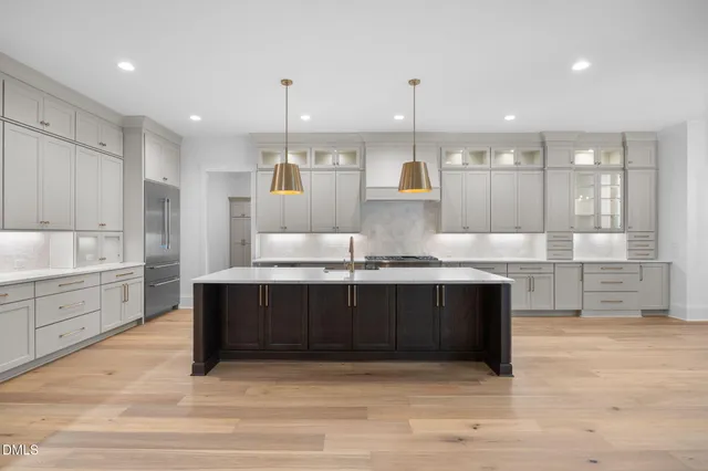 $2,000,000 | 1318 Ivy Lane, Raleigh, NC 27609