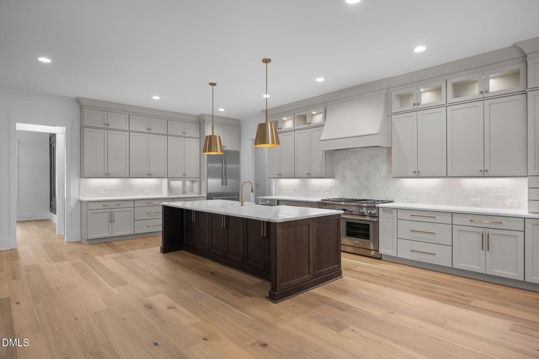 1318 Ivy Lane Raleigh, NC 27609 - Photo 10 of 46 32-web-or-mls-IMG_2017