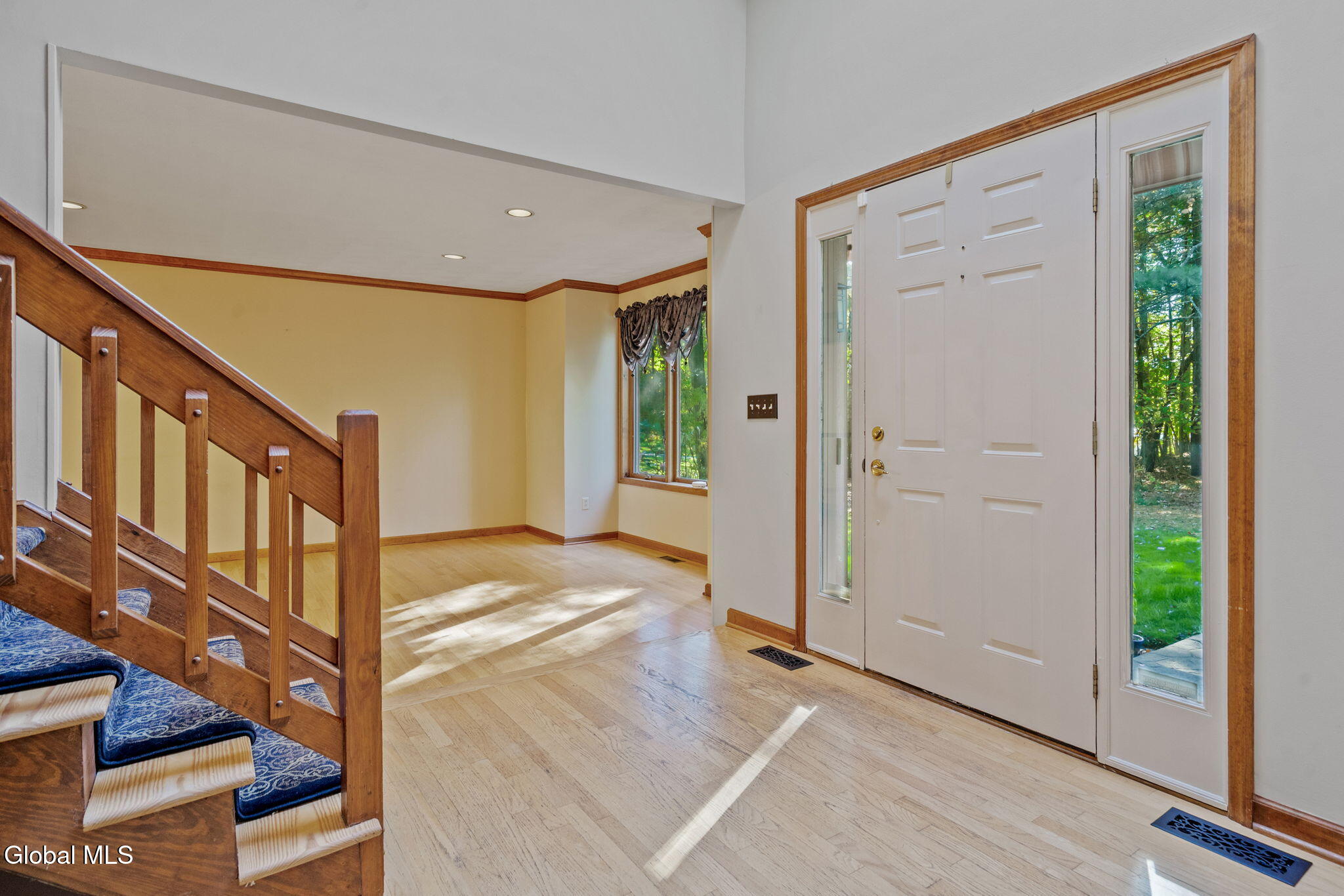 99 Boyack Road Clifton Park, NY 12065 - Photo 8 of 66 IMG_1573