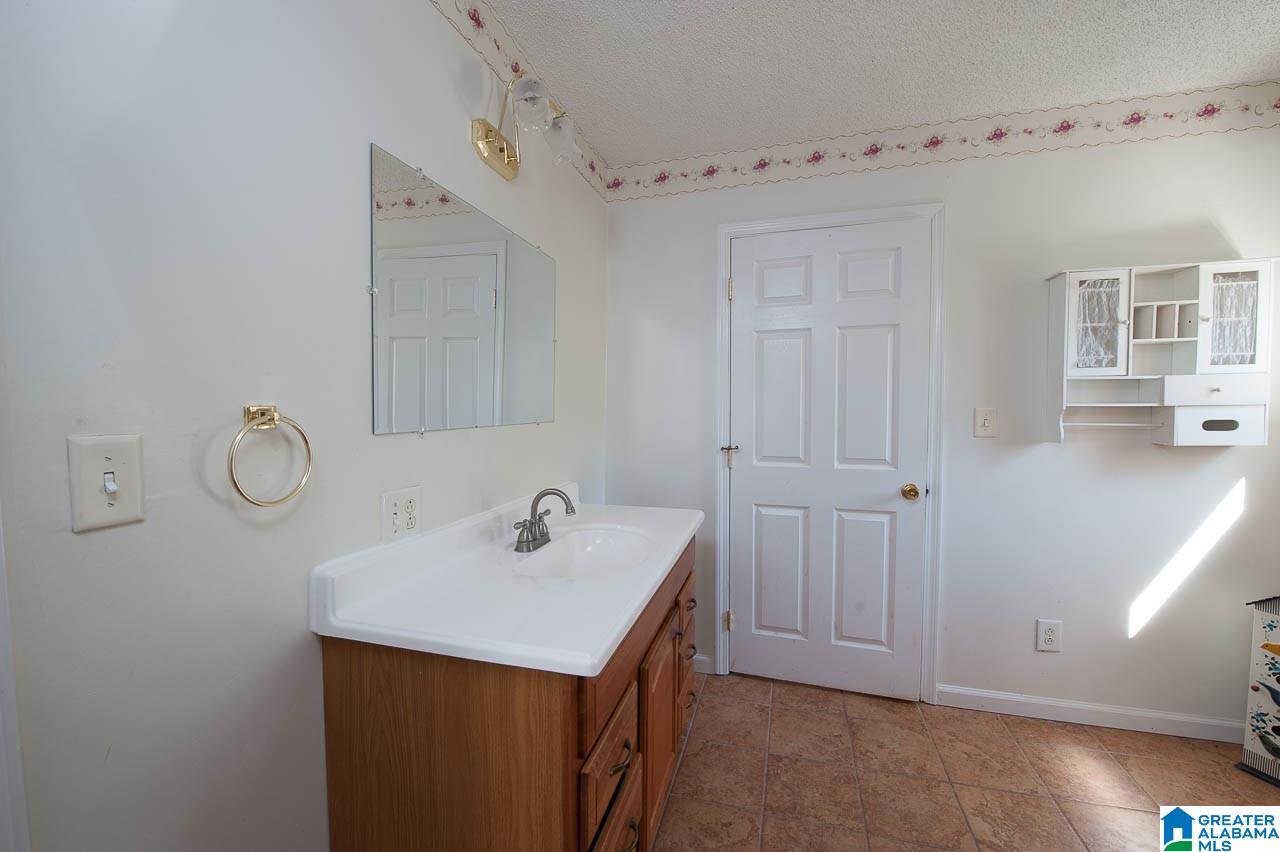 7037 Highway 10 Montevallo Al Montevallo, AL 35115 - Photo 11 of 35