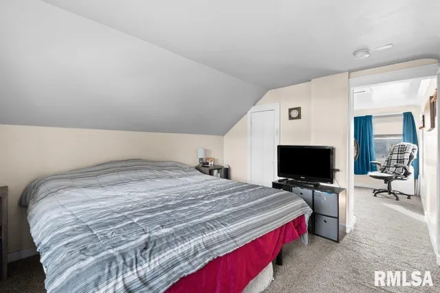 $90,000 | 2427 32nd Street, Moline, IL 61265