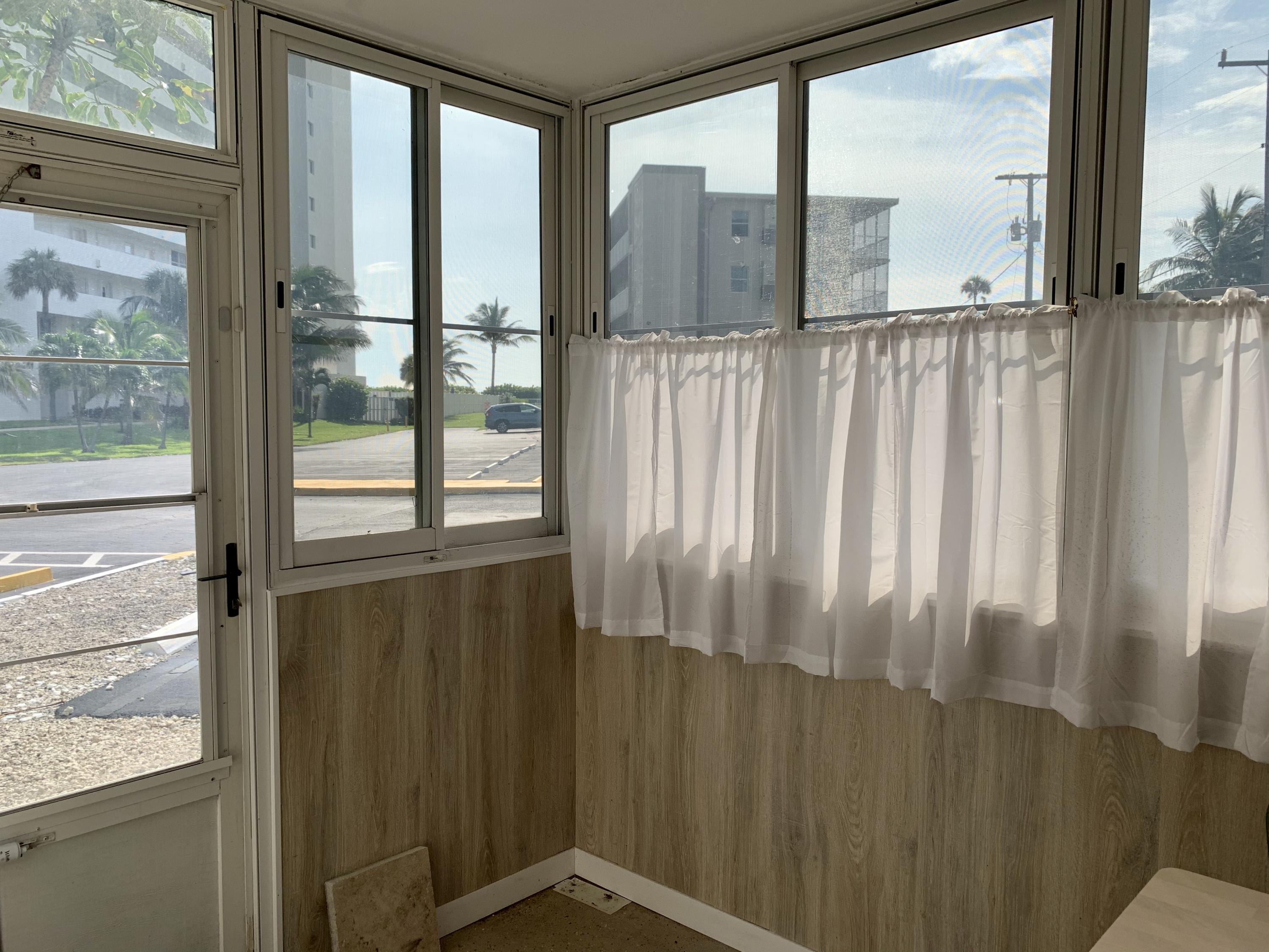 3600 North Ocean Drive, Unit 110 Riviera Beach, FL 33404 - Photo 25 of 51 Patio