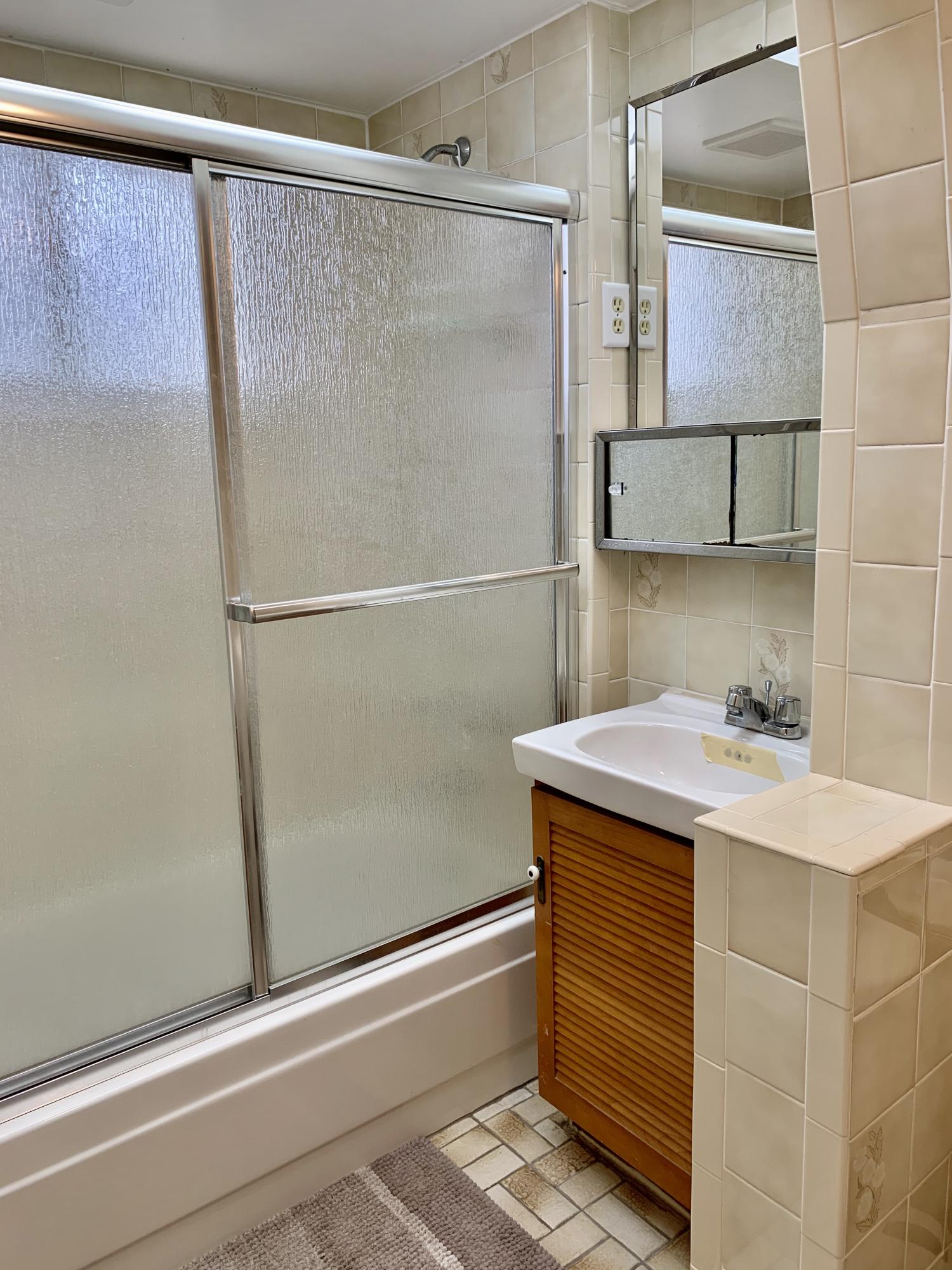 3600 North Ocean Drive, Unit 110 Riviera Beach, FL 33404 - Photo 30 of 51 Master Shower