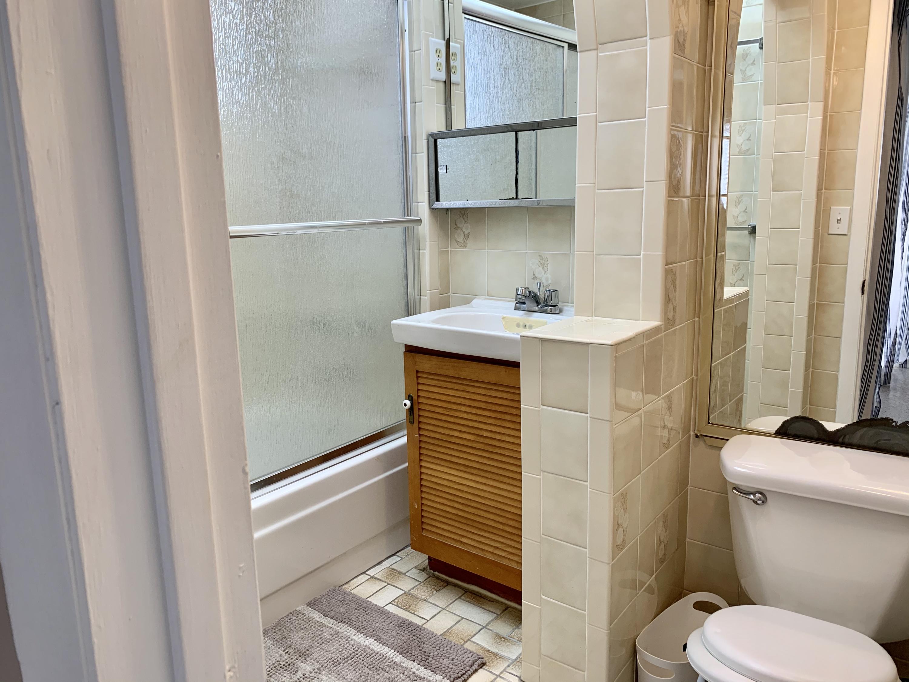 3600 North Ocean Drive, Unit 110 Riviera Beach, FL 33404 - Photo 31 of 51 Master Shower