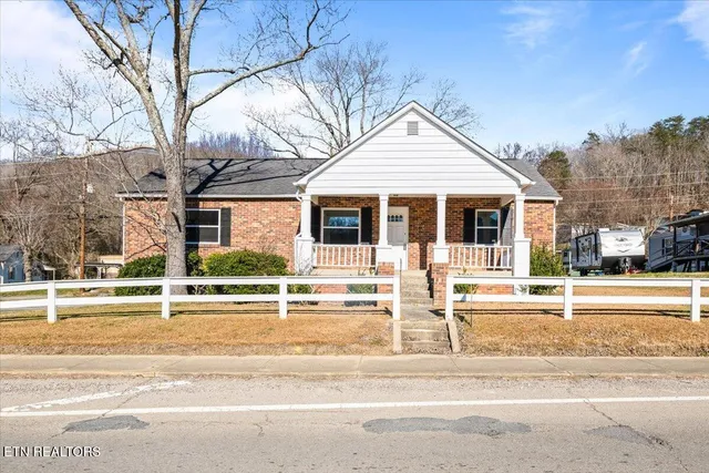 $265,000 | 1171 5th Street, Jellico, TN 37762