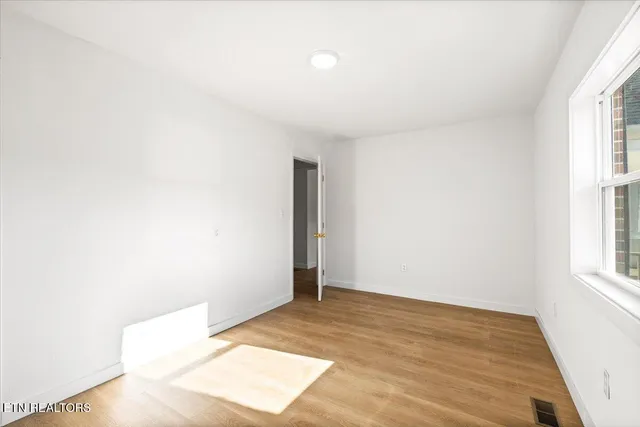 $265,000 | 1171 5th Street, Jellico, TN 37762