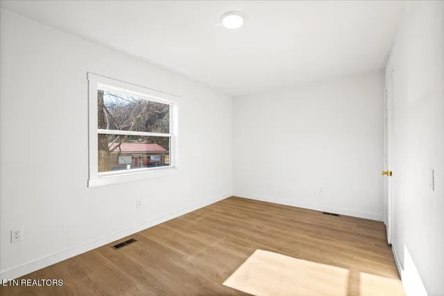 $265,000 | 1171 5th Street, Jellico, TN 37762