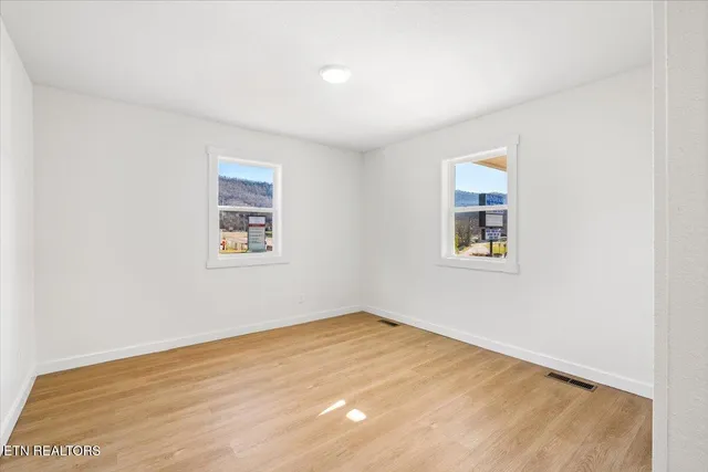 $265,000 | 1171 5th Street, Jellico, TN 37762