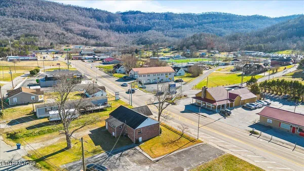 $265,000 | 1171 5th Street, Jellico, TN 37762